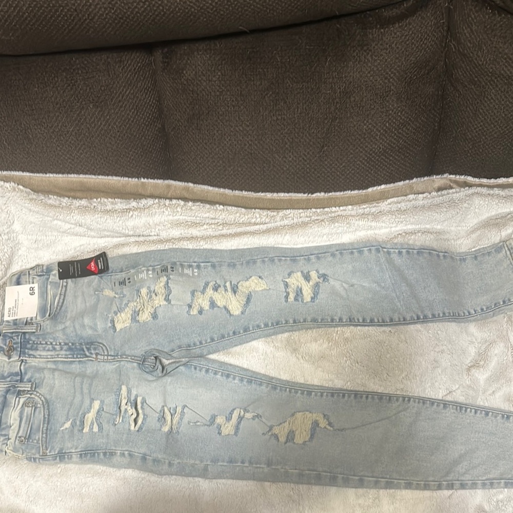 Aeropostale High Rise Curvy Jeggings